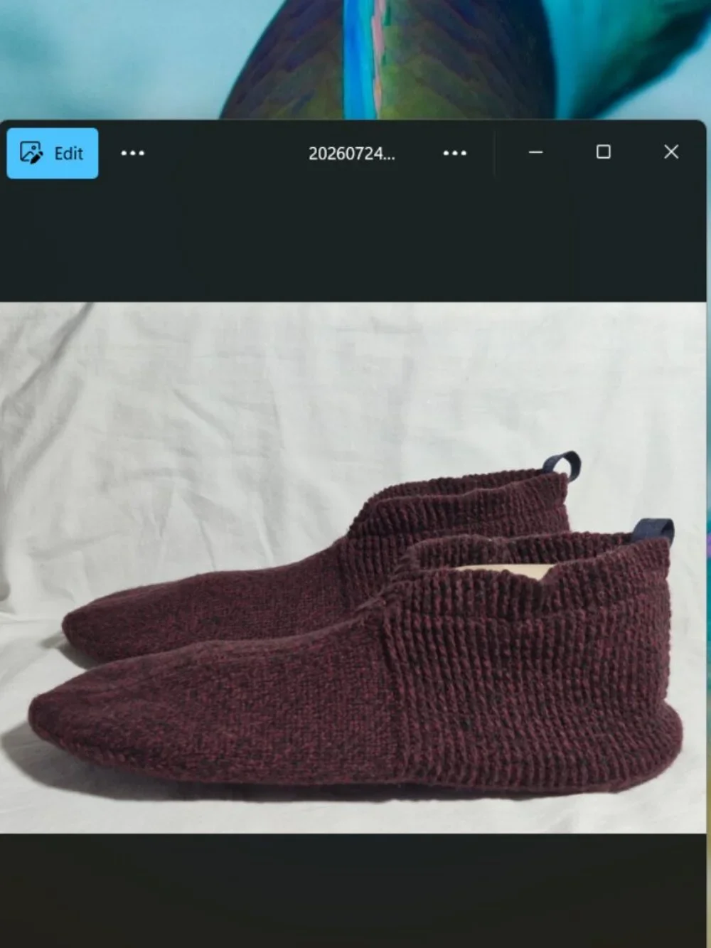 Bombas Red Burgundy Gripper Slippers House Shoes Socks Size XL 13-15 NEW